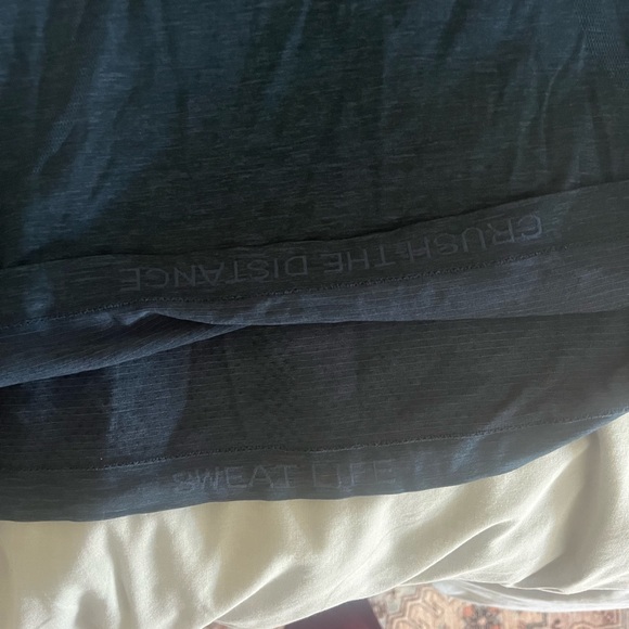 Lululemon 3 shirt bundle - size 10/12  simply tech - Picture 10 of 11